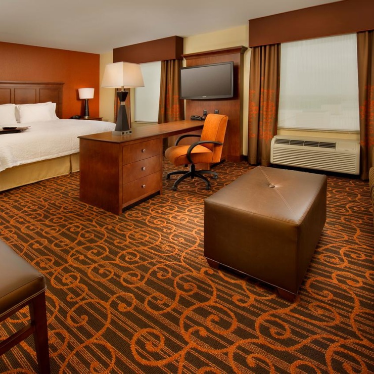 Hampton Inn & Suites